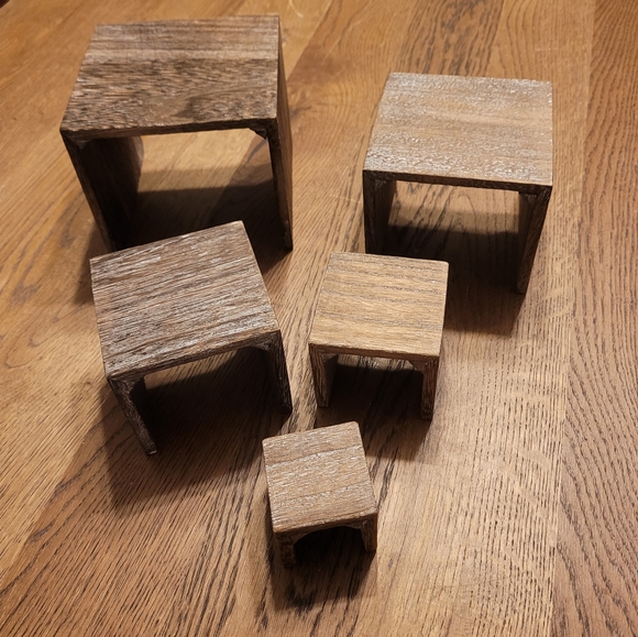 Mooca 5-Piece Wooden Jewelry Display Risers - Picture 3 of 10